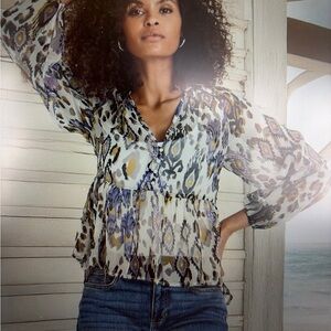 Elegant Patterned Blouse with Blue and Yellow Accents